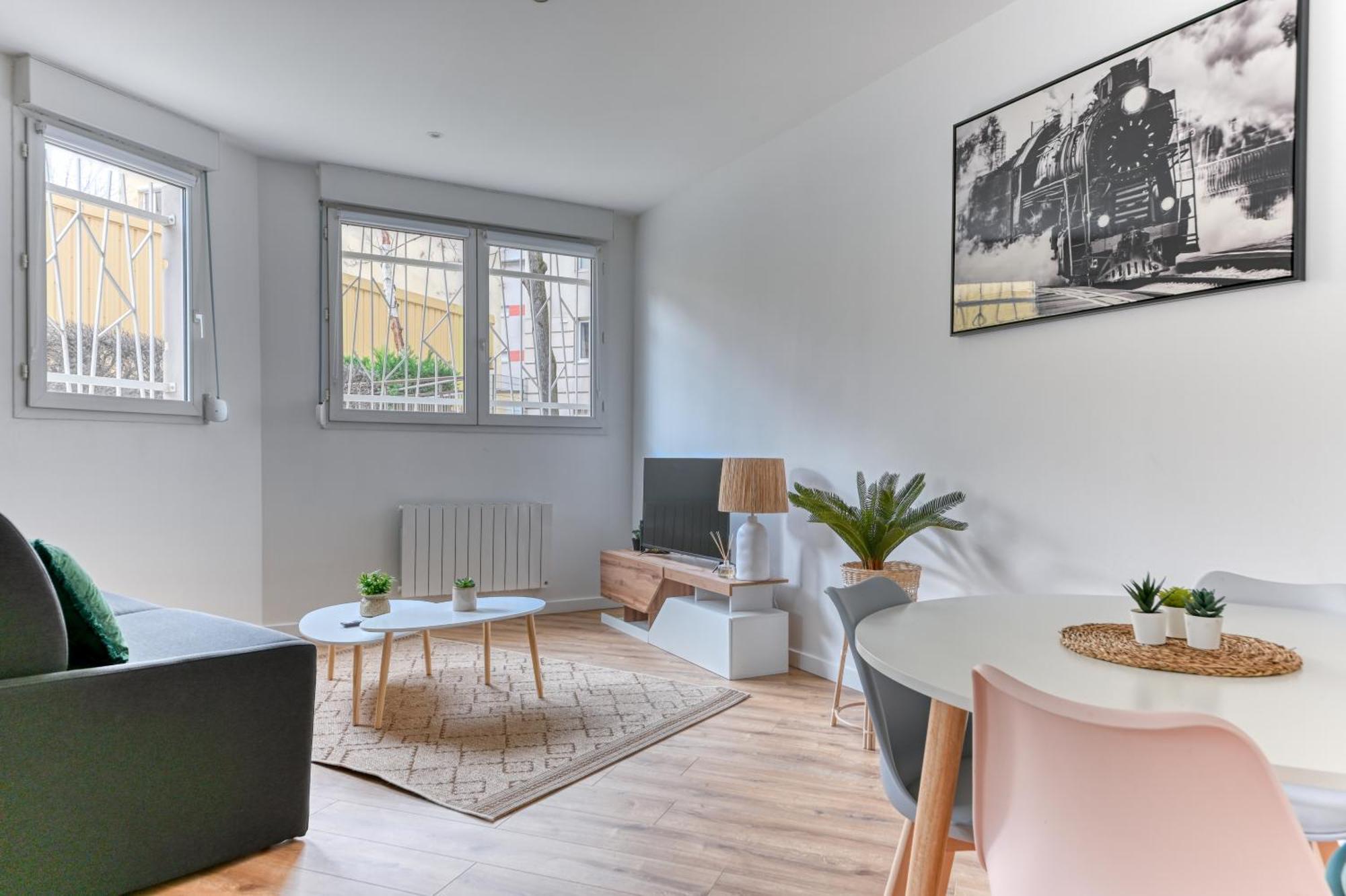 Ferienwohnung L'Escale Balzac Villeurbanne Exterior foto